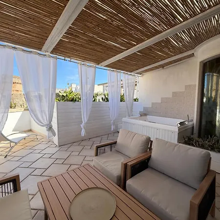 Ippolita Palace Luxury Appartement *